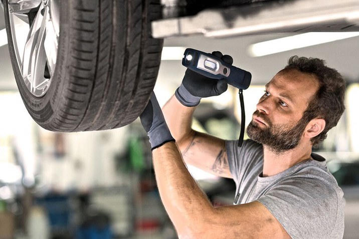 Räderwechsel Auto Parisch